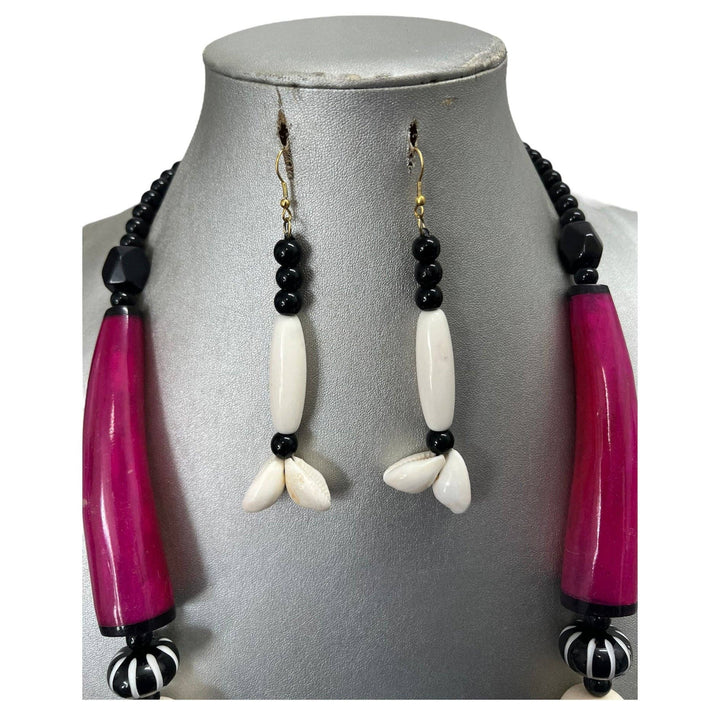 Women's Cowrie Shell Necklace Set with Colorful Stones