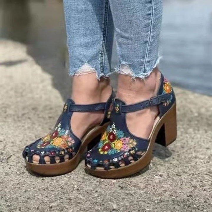 Flowery Strapped Clogs