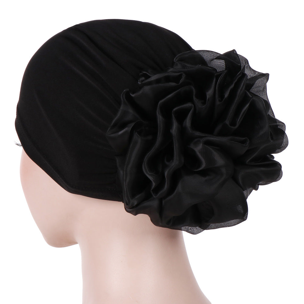 Monochrome large flower bandana hat