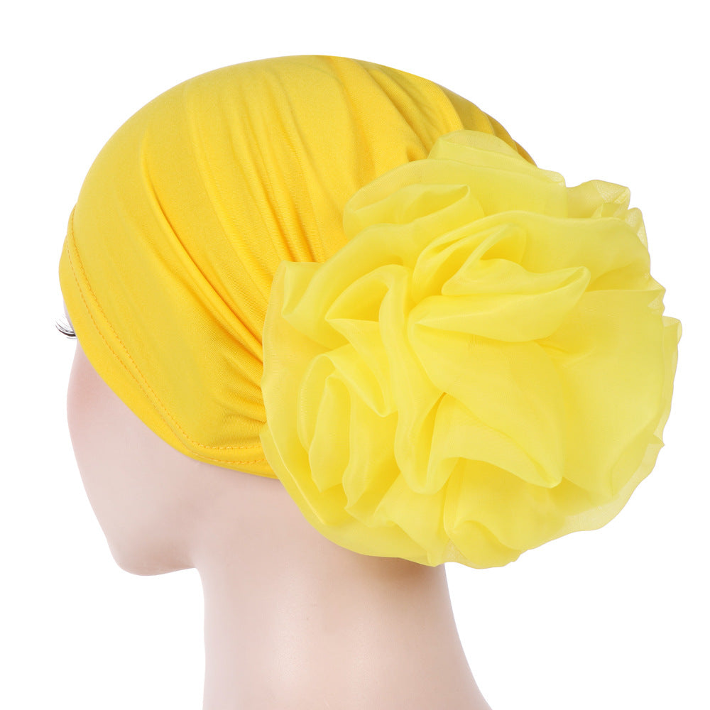 Monochrome large flower bandana hat